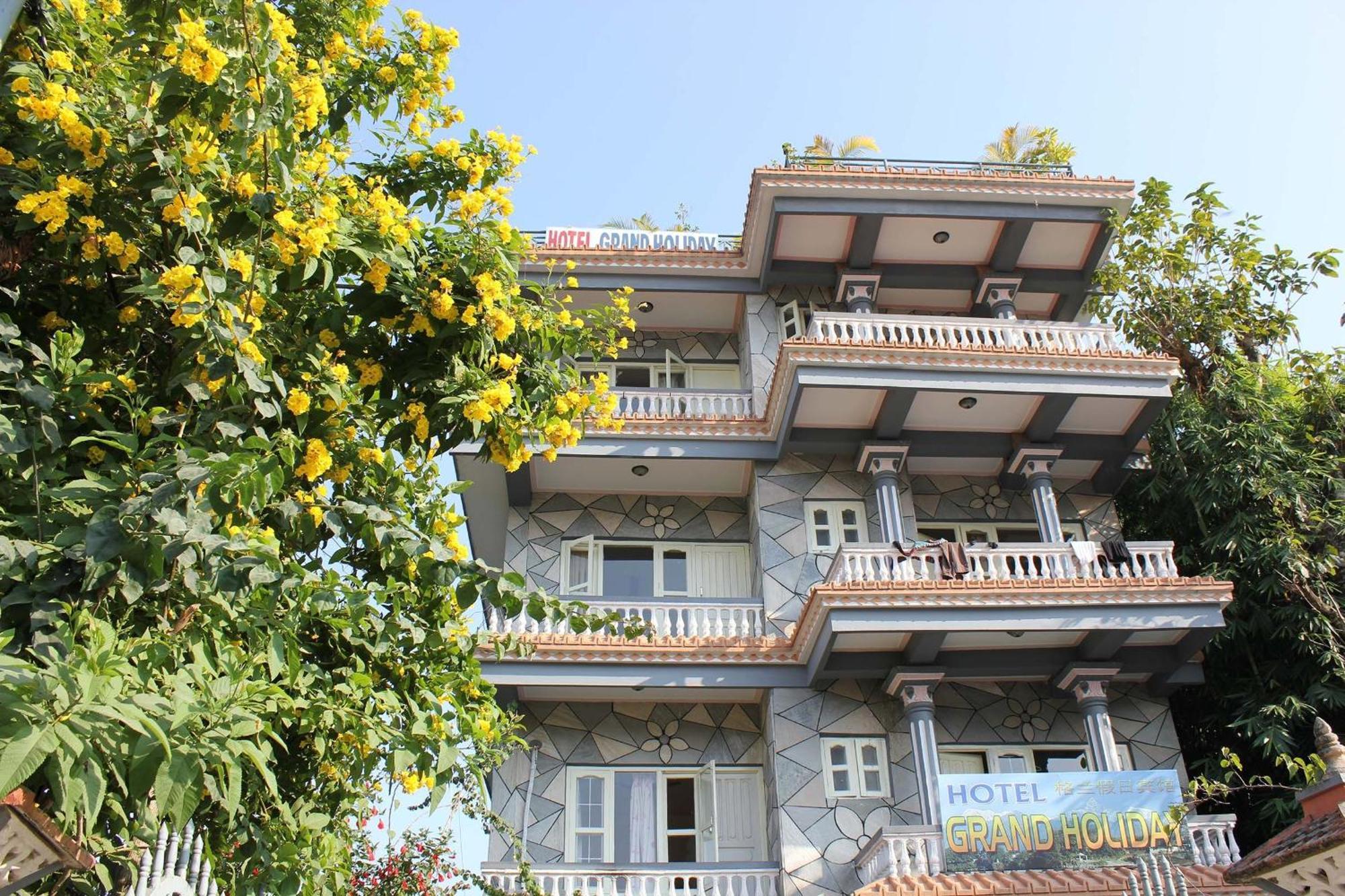 Hotel Grand Holiday Покхара Екстер'єр фото