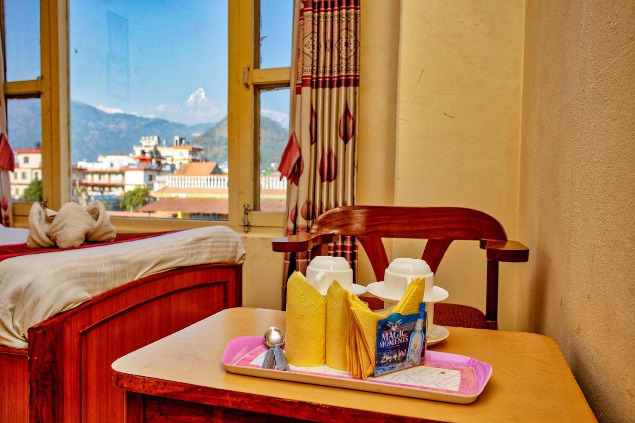 Hotel Grand Holiday Покхара Екстер'єр фото